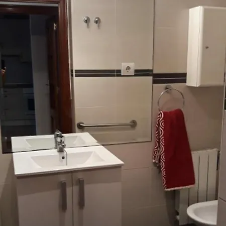 Apartamento Con Piscina Urbanizacion Embarcadero Limpias Apartment *